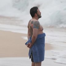 Blurred Ben affleck meme template