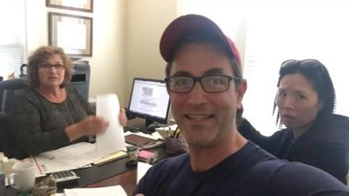 Blurred Divorce selfie meme template