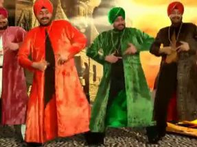 Blurred Tunak Tunak Tun Roll meme template