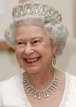 Blurred Queen elizabeth meme template